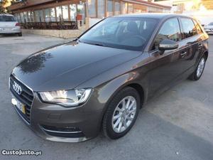 Audi A3 1.6 TDI Abril/13 - à venda - Ligeiros Passageiros,