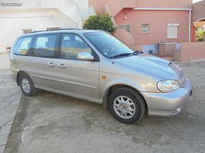 Kia Carnival 2.9tdi  Novembro/00 - à venda -