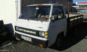Mitsubishi L caixa aberta Outubro/93 - à venda -