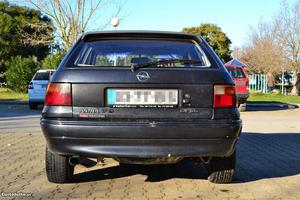 Opel Astra 1.7 TD Intercooler Fevereiro/93 - à venda -