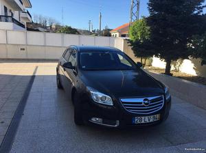 Opel Insignia Sportwagen Junho/11 - à venda - Ligeiros