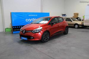 Renault Clio 0.9TCe Dynamique S Maio/14 - à venda -