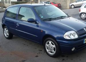 Renault Clio 1.2 impecavel Junho/00 - à venda - Ligeiros