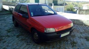 Renault Clio 1.9 D Junho/92 - à venda - Comerciais / Van,