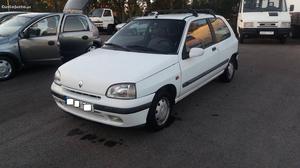 Renault Clio 1.9d -d.assist. Junho/96 - à venda - Ligeiros