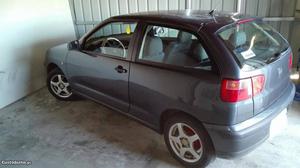 Seat Ibiza Maio/01 - à venda - Ligeiros Passageiros, Porto