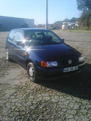 VW Polo i Dezembro/97 - à venda - Ligeiros