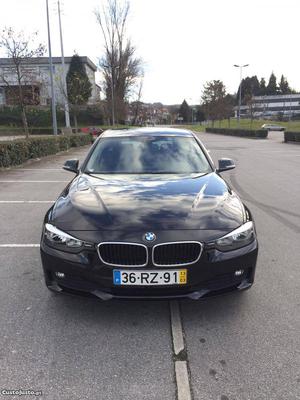 BMW 320 D Touring Março/13 - à venda - Ligeiros