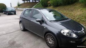 Fiat Punto 1.3 Mjet EVO DIESEL Abril/11 - à venda -