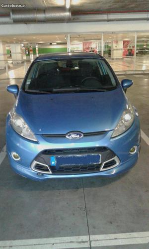 Ford Fiesta 1.6 Dezembro/08 - à venda - Ligeiros