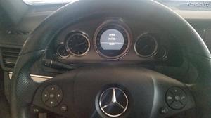 Mercedes-Benz E 220 CDI BlueEfficiency Dezembro/10 - à