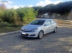 Opel Astra GTC CDTI Sport Maio/08 - à venda - Comerciais /