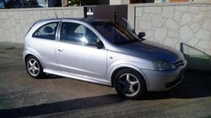 Opel Corsa 1.2 Sport Janeiro/02 - à venda - Ligeiros