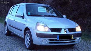 Renault Clio 1.2 c/ 5P D/A e A/C Março/04 - à venda -