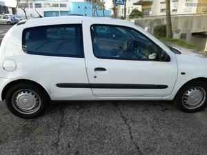 Renault Clio 1.5 dci Setembro/02 - à venda - Ligeiros