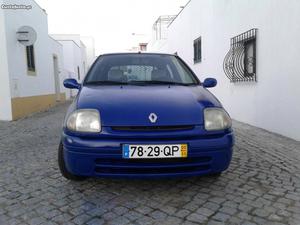 Renault Clio 1.9d Van Novembro/00 - à venda - Comerciais /