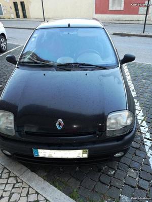 Renault Clio B - 1.9D - 5P Julho/98 - à venda - Ligeiros