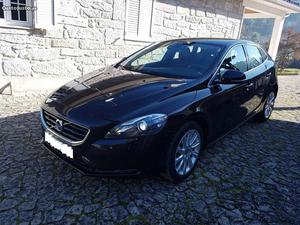 Volvo V D2 Momentum Setembro/12 - à venda - Ligeiros