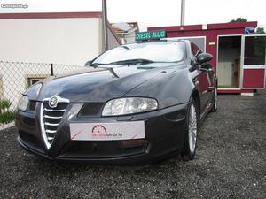 Alfa Romeo GT 1.9 JTD M Março/04 - à venda - Ligeiros