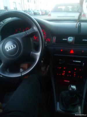 Audi A6 Carinha Maio/99 - à venda - Ligeiros Passageiros,