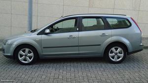 Ford Focus SW 1.6 TDCi 109cv Janeiro/05 - à venda -