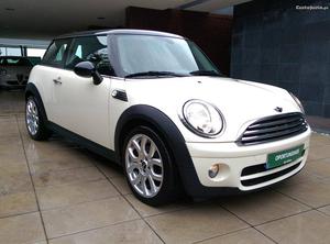 MINI Cooper Cooper D Março/10 - à venda - Ligeiros