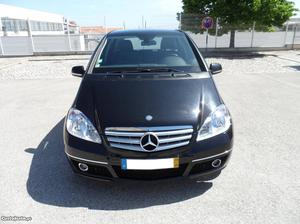 Mercedes-Benz A 200 Avantgard140cv 5p Maio/09 - à venda -