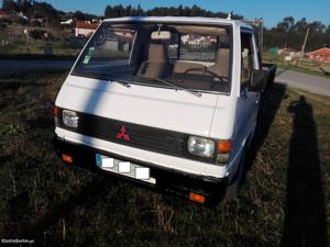 Mitsubishi L caixa aberta Setembro/93 - à venda -