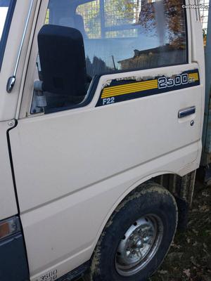 Nissan Cabstar F22 Fevereiro/90 - à venda - Comerciais /