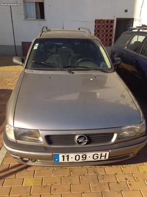 Opel Astra 1.4 Fevereiro/96 - à venda - Ligeiros