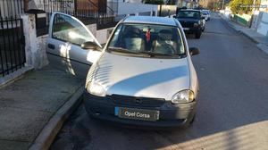 Opel Corsa B v Fevereiro/98 - à venda - Ligeiros