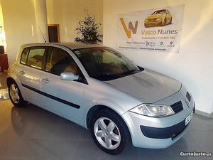 Renault Mégane 1.5 DCi Março/03 - à venda - Ligeiros