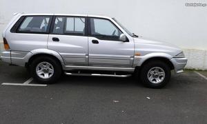 SsangYong Musso 7 lugares mercedes Outubro/98 - à venda -