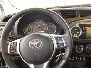 Toyota Yaris D4D.Credito.Garantia Dezembro/13 - à venda -