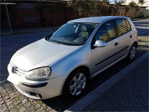 VW Golf VW Golf 1.9 TDI Junho/04 - à venda - Ligeiros