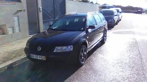 VW Passat 1.9tdi 115 Março/00 - à venda - Ligeiros