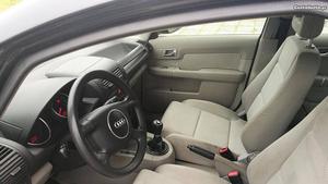Audi A2 TDI Dezembro/02 - à venda - Ligeiros Passageiros,