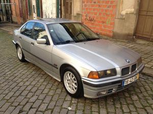 BMW 318 Tds Dezembro/96 - à venda - Ligeiros Passageiros,