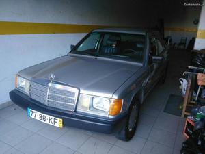 Mercedes Benz 190d - Novembro/94 - à venda - Ligeiros