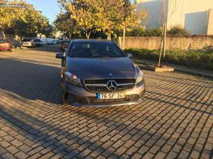 Mercedes-Benz A 180 Urban Fevereiro/16 - à venda - Ligeiros