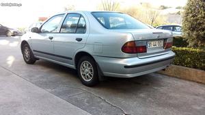 Nissan Almera 1.4 GX Janeiro/96 - à venda - Ligeiros