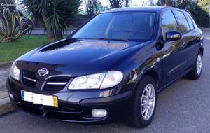 Nissan Almera 1.5 SPORT 16 v Novembro/00 - à venda -