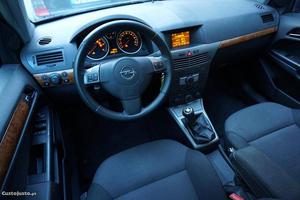 Opel Astra 1.3 Novembro/05 - à venda - Ligeiros