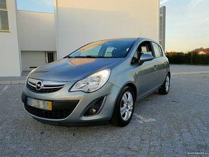 Opel Corsa 1.3 CDTI 95 cv Maio/11 - à venda - Ligeiros