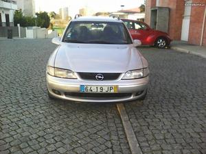 Opel Vectra  DTI com AC Fevereiro/98 - à venda -