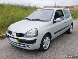 Renault Clio v Billabong Janeiro/03 - à venda -