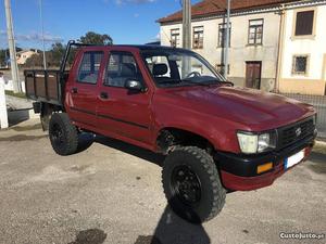 Toyota Hilux 2.5 4x4 Janeiro/95 - à venda - Pick-up/