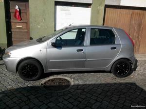 Fiat punto 1.2 8v Maio/03 - à venda - Ligeiros Passageiros,