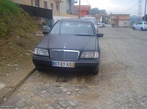 Mercedes-Benz C 220 avangarde Agosto/93 - à venda -