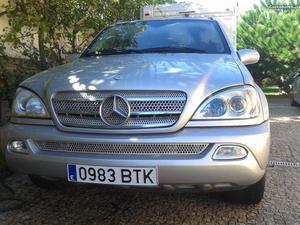 Mercedes-Benz ML 400 AMG Março/02 - à venda - Ligeiros